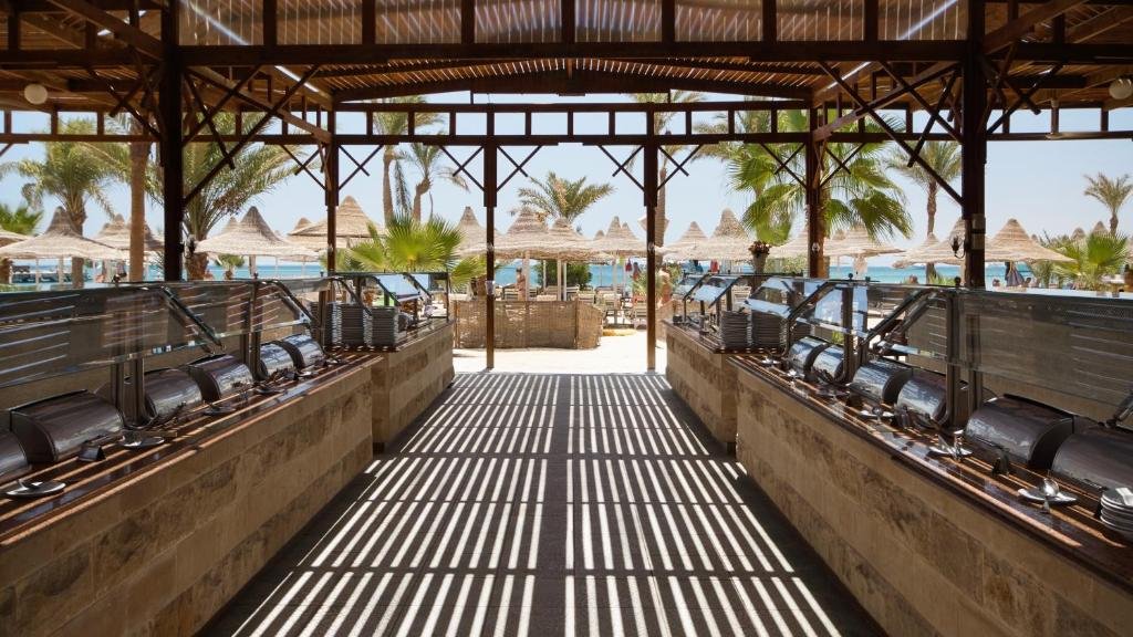 Open Air Buffet Dining