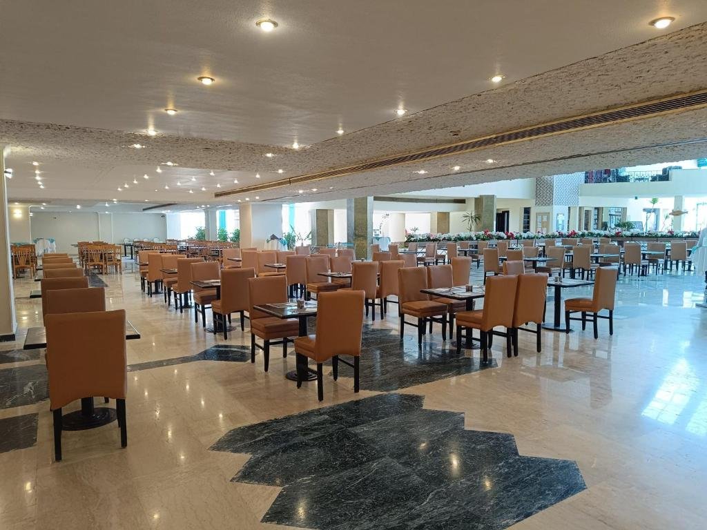 Dining Restaurant Dining
